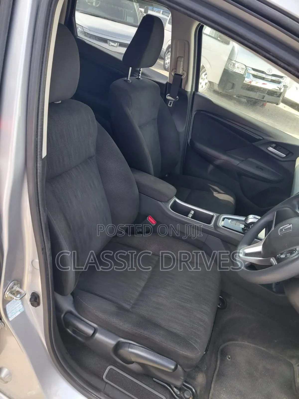 Honda Fit Shuttle 2020 Silver