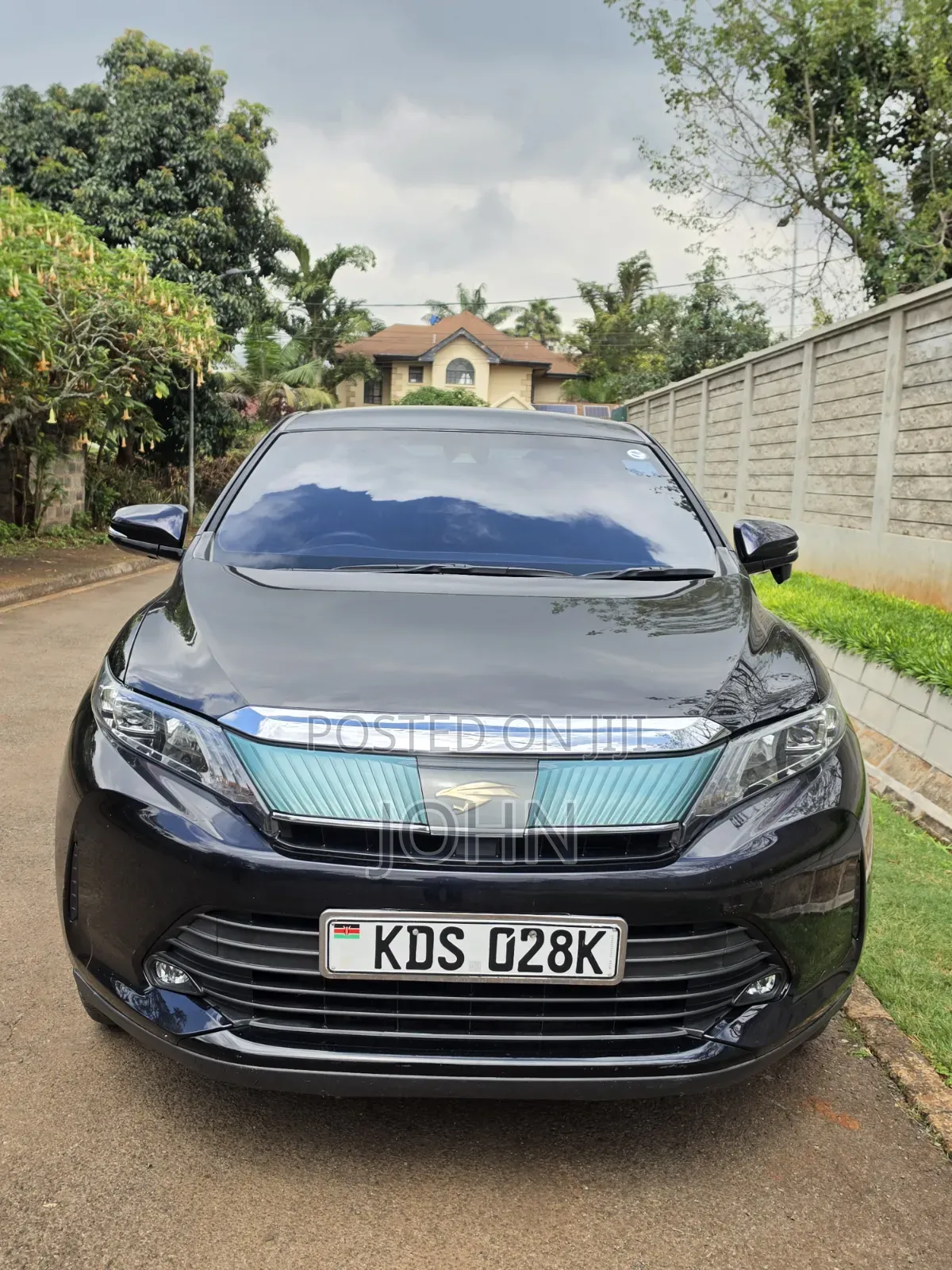 Toyota Harrier 2017 Black