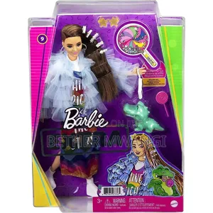 Barbie Extra Doll - Yellow Coat