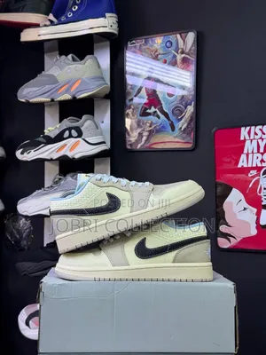 Nike Air Jordan 1 Low Se in 'Sanddrift' Sneakers