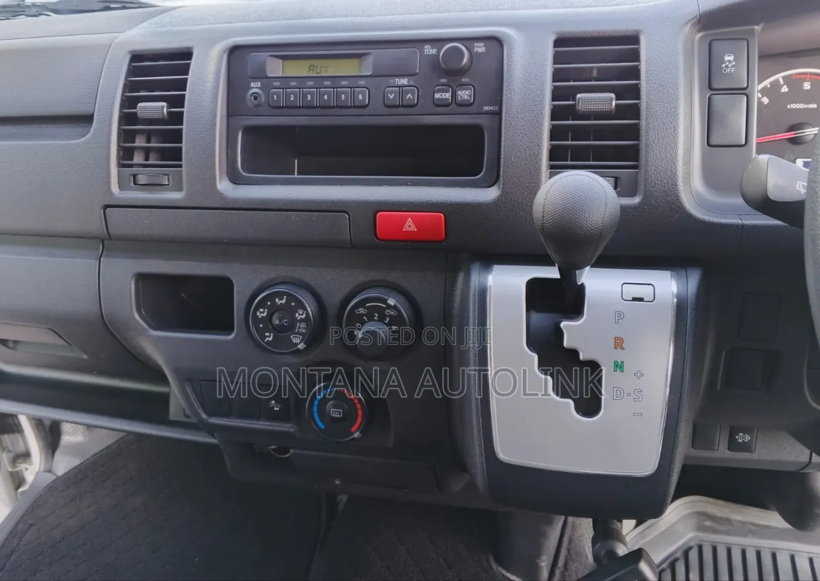 Toyota HiAce 2019 Silver