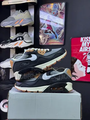 Patta X Nike Air Max 90 Sp "Waves" Sneakers