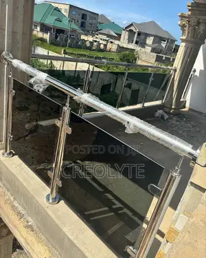 Framed Glass Balustrade | Top Handrail | Balcony Terrace Railing