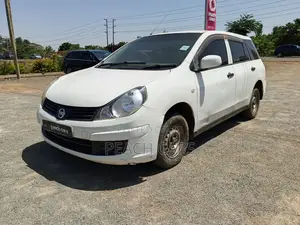 Nissan Advan 2015 White