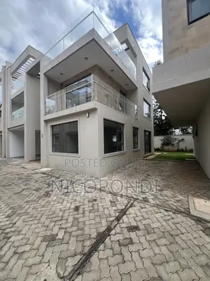 6bdrm Villa in Lavington for sale