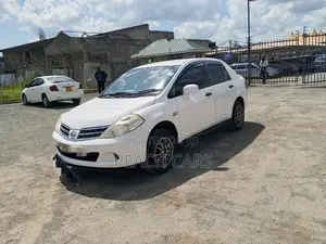Nissan Tiida 2012 White