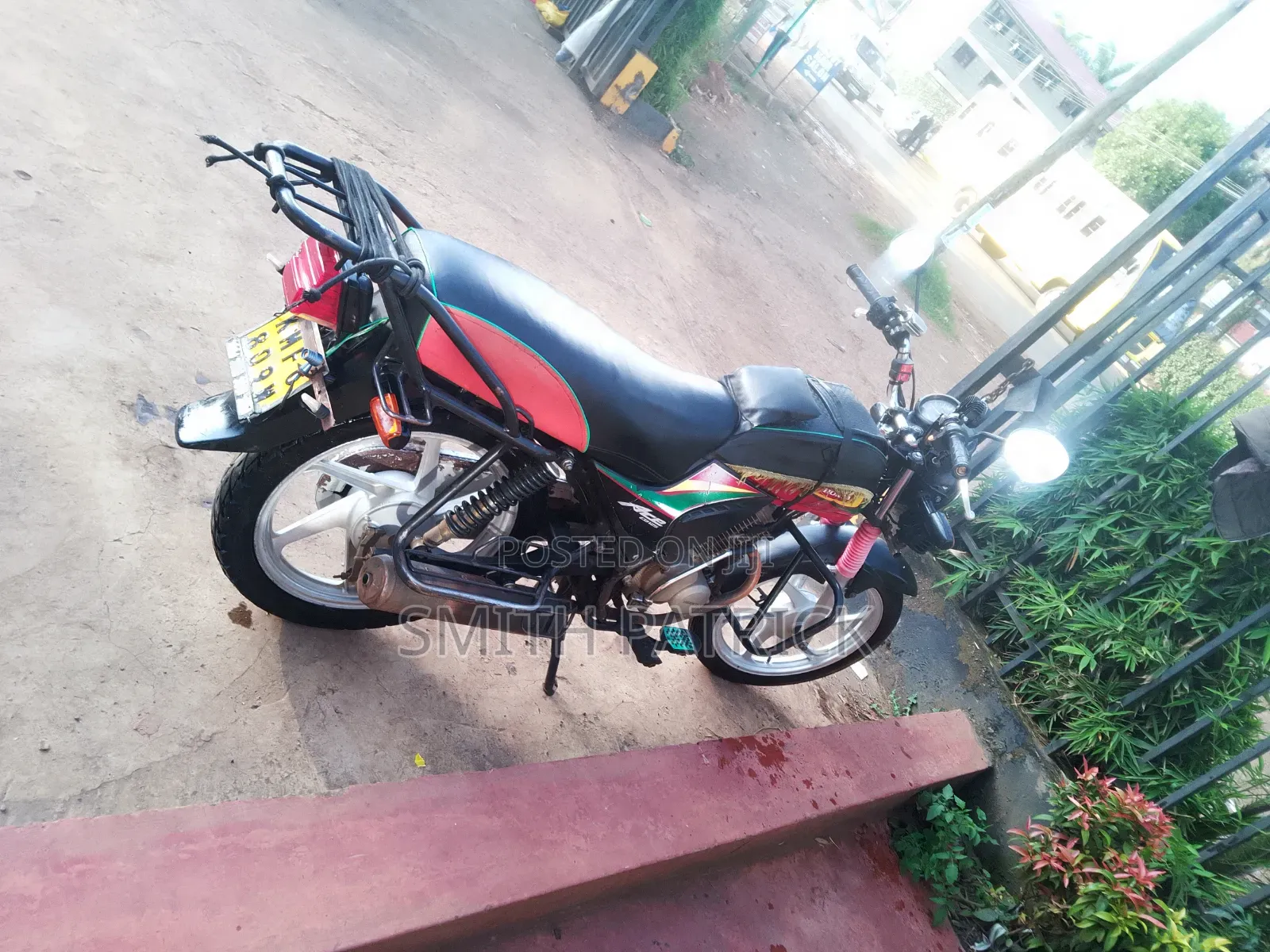 Honda CB 2021 Red