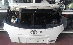 Boot Lid Toyota Ist Old Model