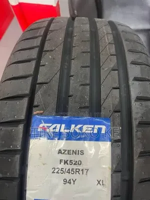 225/45r17 Falken Azenis Fk520 (Made in Japan )