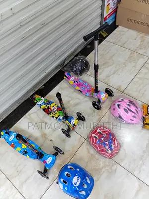 Kids Scooter With Led Display on Wheels and Helmets