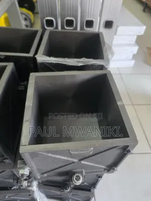Heavy Duty Cube Moulds Available