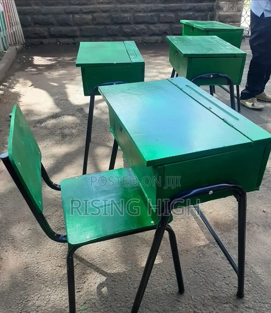 Ecd School Lockers and Chairs