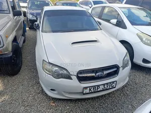 Subaru Legacy 2004 White