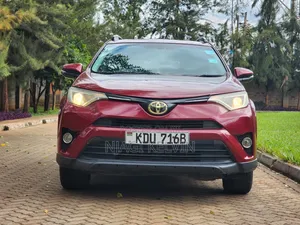 Toyota RAV4 2018 Maroon