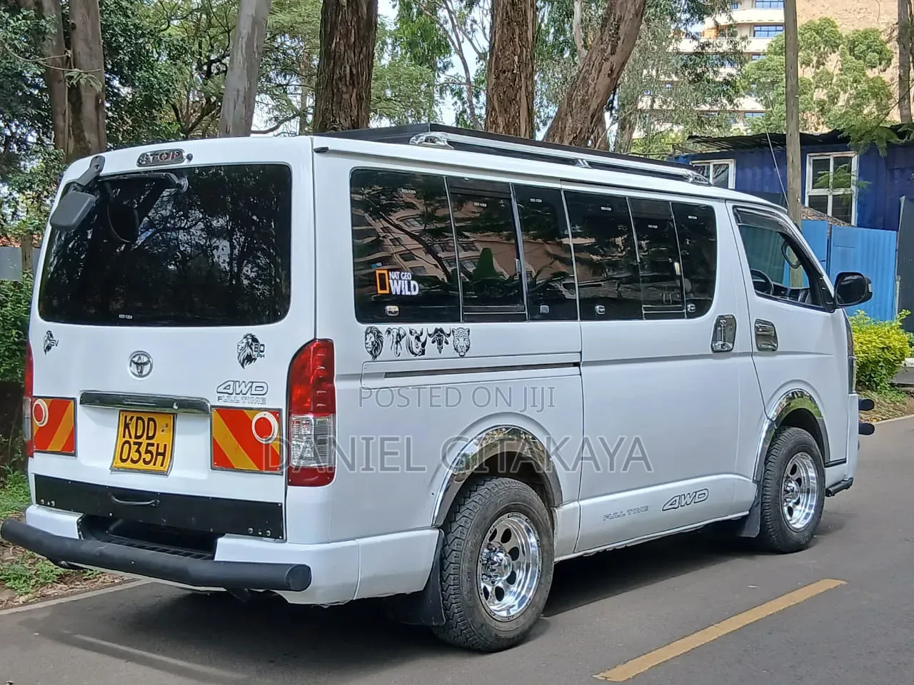 Toyota HiAce 2014 White