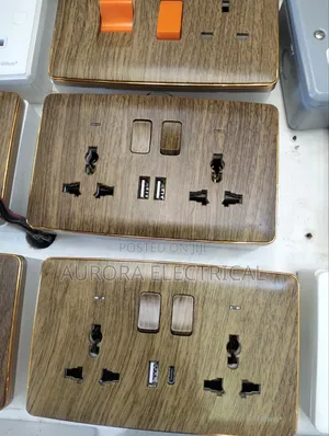 Wooden Twin Socket
