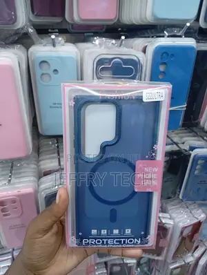 Samsung Galaxy S22 Ultra Translucent, Anti-Fingerprint Frosted Cover
