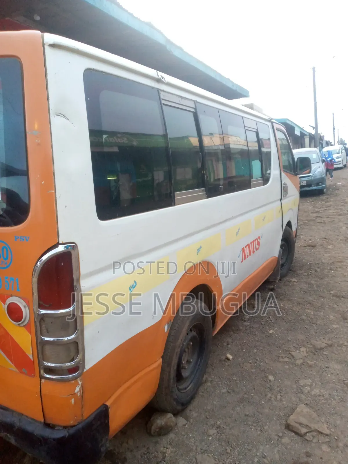Toyota HiAce 2014 White