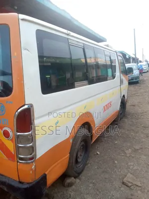 Toyota HiAce 2014 White