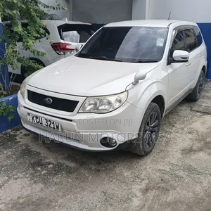 Subaru Forester 2012 White