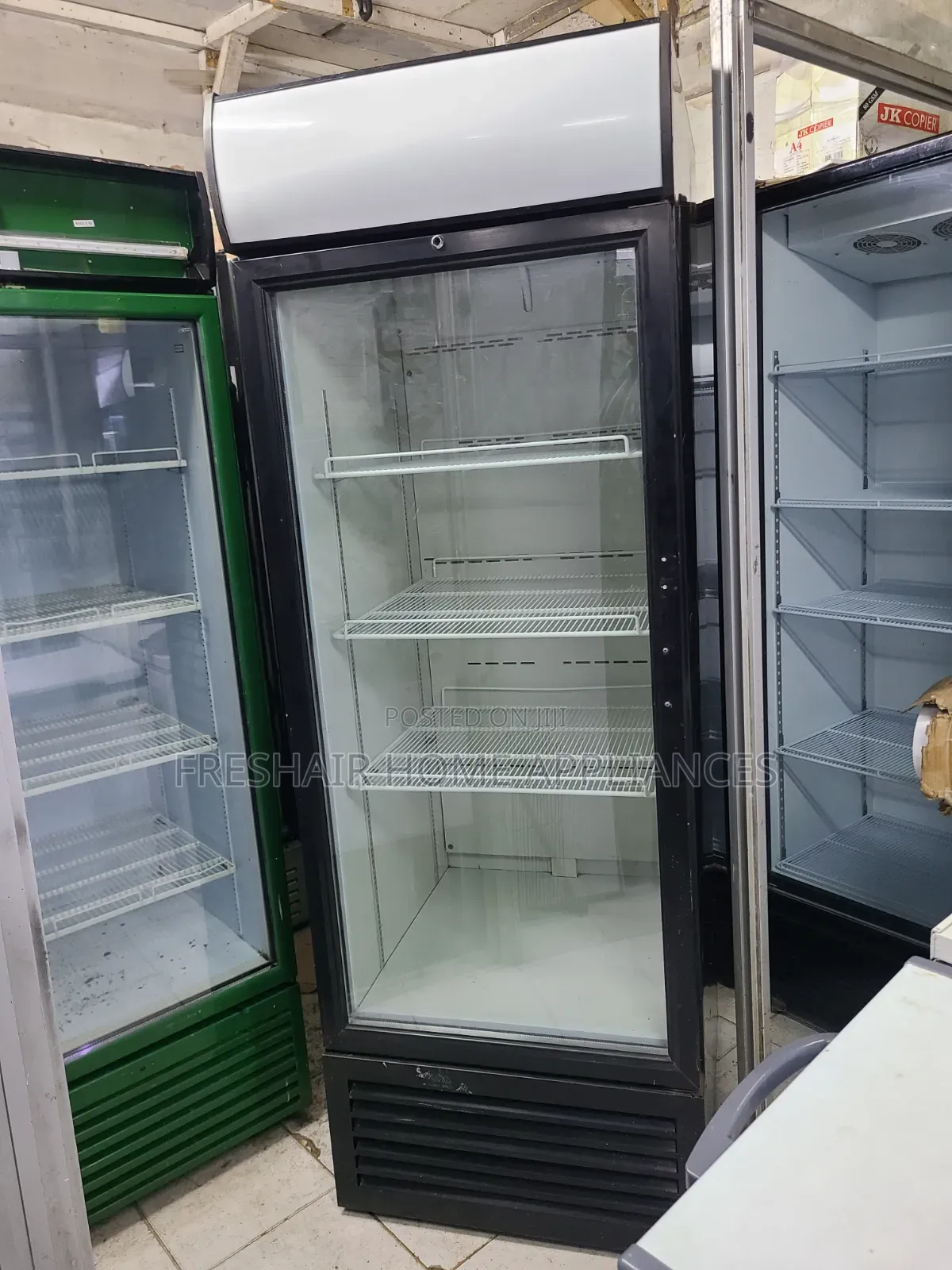 Met Big Display Fridge 650litres