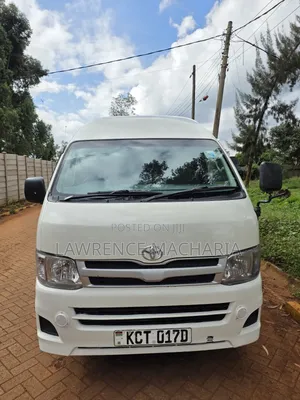 Toyota HiAce 2011 White