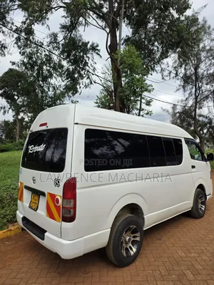Toyota HiAce 2011 White