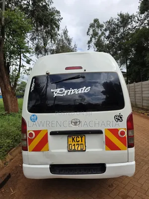 Toyota HiAce 2011 White