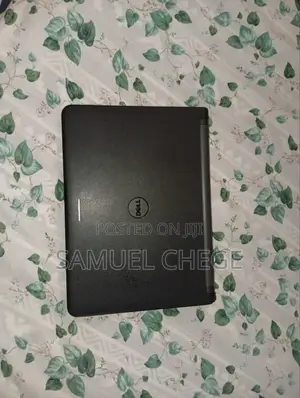 Laptop Dell Latitude 3350 4GB Intel Celeron HDD 256GB