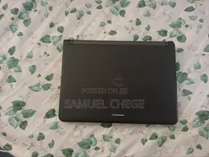 Laptop Dell Latitude 3350 4GB Intel Celeron HDD 256GB