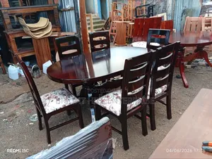 Grand 6 Seater Dining Tables