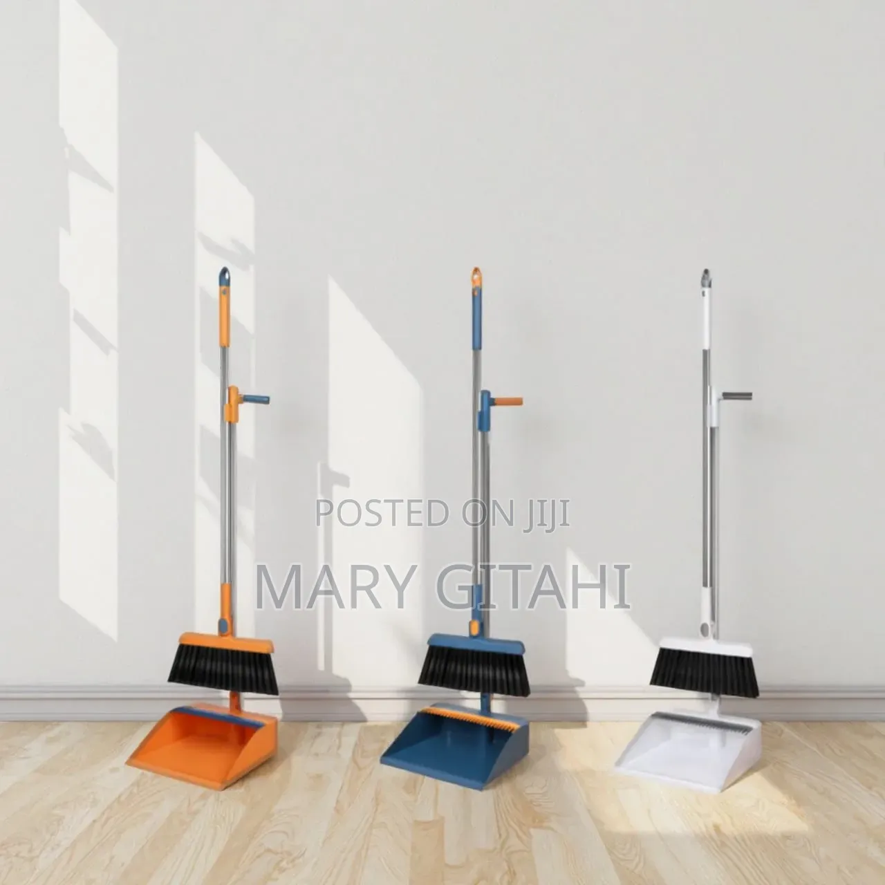 *2 in 1 Foldable Rotating Broom Dustpan Set*