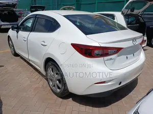 Mazda Axela 2019 White