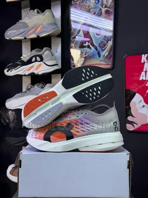 Running Cloudboom Strike Sneakers