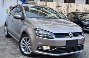 Volkswagen Polo 2019 Gold