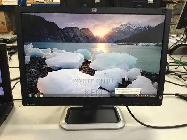 22 Inches Stretch Monitor