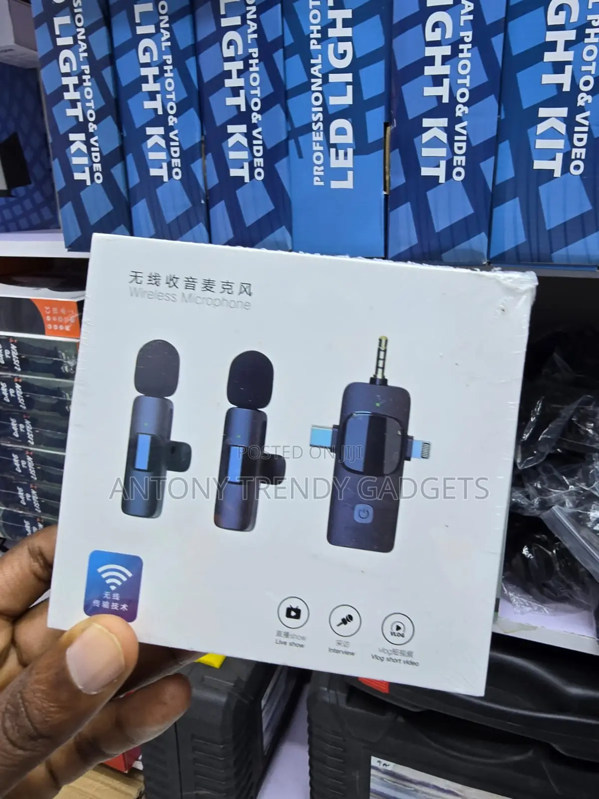 Professional Dual Wireless Microphone for Vlogs Interviews