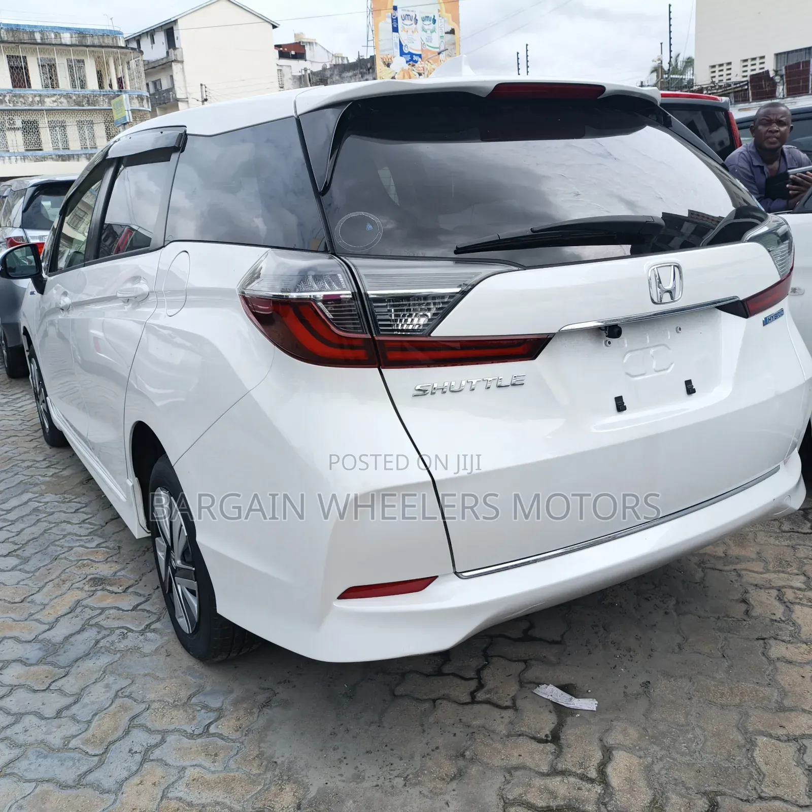 Honda Fit Shuttle 2019 White