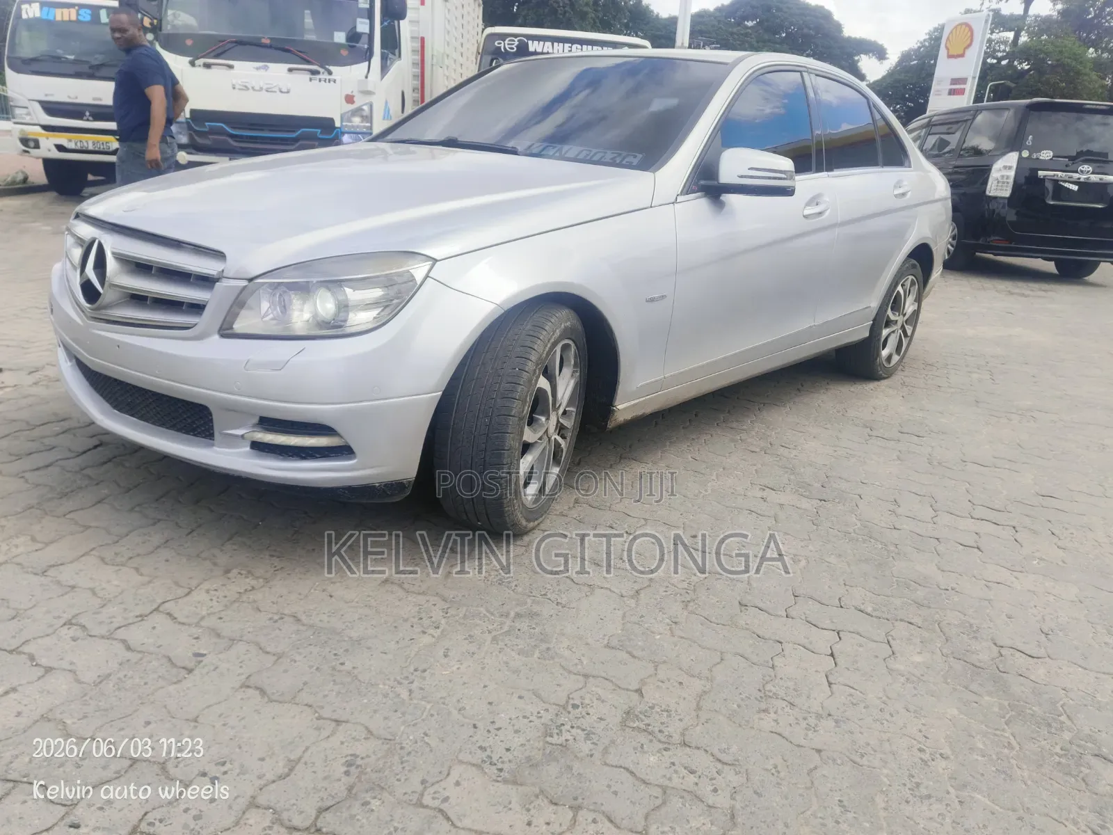 Mercedes-Benz C200 2011 Silver