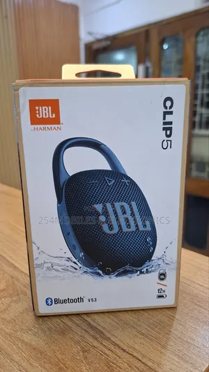 JBL Clip5 Bluetooth Portable Waterproof Speaker, 7w