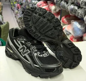 New Balance 740 Silver Black