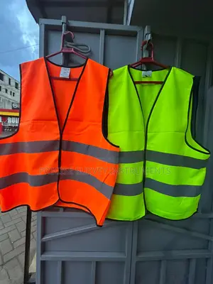 Bright Reflector Vest for Night Work Safety
