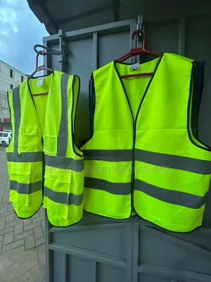 Lightweight Reflective Vest For Site Inspections