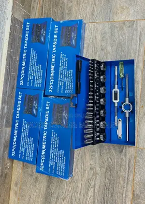 32 Pieces Tap and Die Set