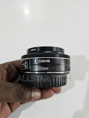 Canon Ef 40mm F/2.8 STM