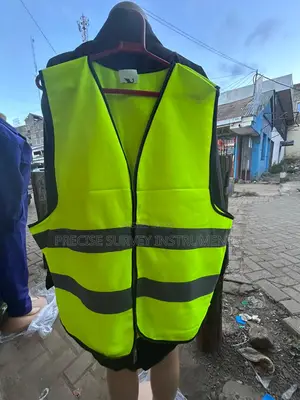 Reflective Safety Wear For Construction Projects