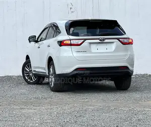 Toyota Harrier 2019 White
