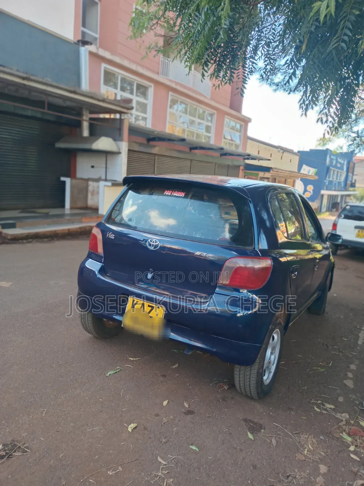 Toyota Vitz 2000 Blue