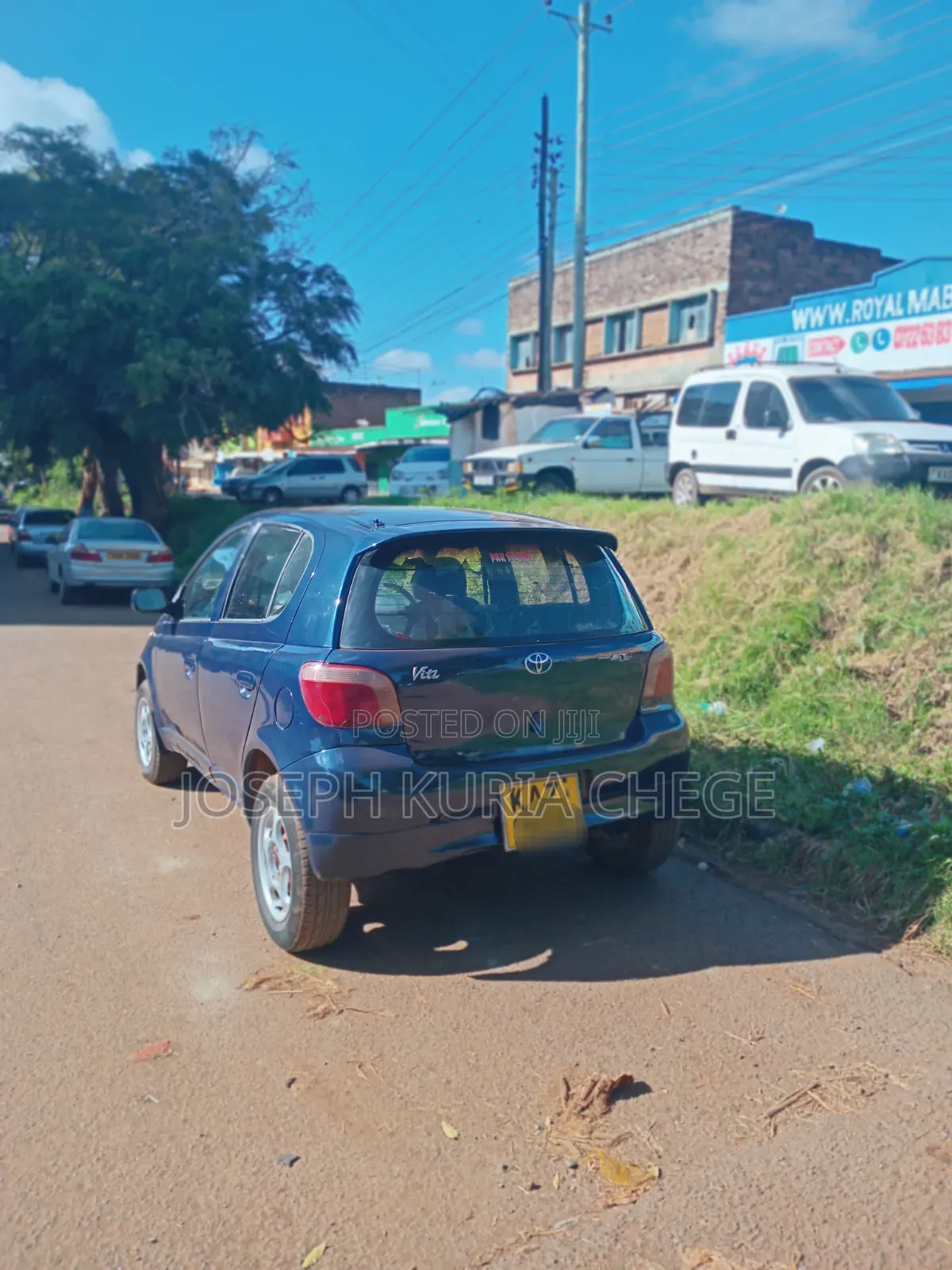 Toyota Vitz 2000 Blue