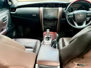 Toyota Fortuner 2018 White